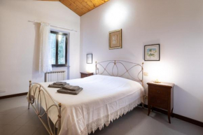 Casa Indipendente con Giardino e Parcheggio Privato